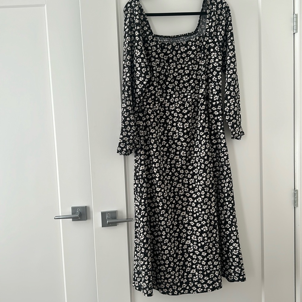Daisy midi dress